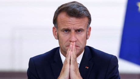 Macron: raddoppio del bilancio della difesa da oggi al 2027