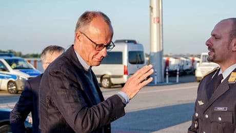Trump-Bespaßer, Selenskyj-Beschützer - Wer hat welche Rolle beim Gipfel?
