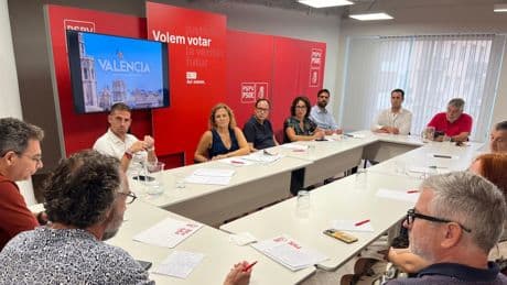 Bernabé acusa a Catalá de “fraude cultural” y de enfrentar con el valenciano “como hace 20 años”