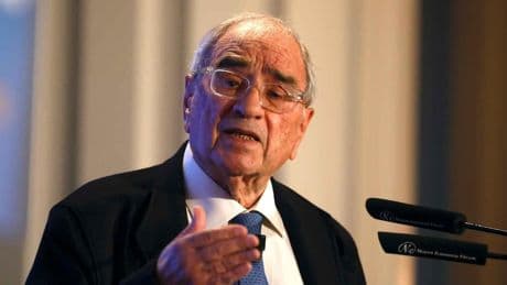 El exministro Rodolfo Martín Villa, investigado por el primer muerto de la Transición en un pueblo de Alicante
