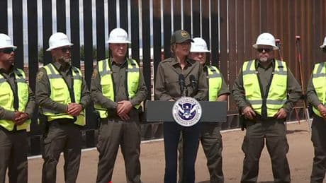 L’administration Trump veut peindre en noir les murs de la frontière avec le Mexique