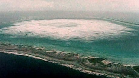 Essais nucléaires : afin de "récupérer son histoire", la Polynésie souhaite un pardon de la France
