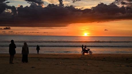 La paradoja del bienestar: por qué no es lo mismo prosperar y tener una vida plena que ser feliz