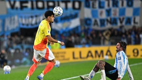 Luis Díaz llama a la puerta del Barça