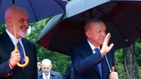 Başkan Erdoğan Arnavutluk'ta... 'Dünyaya barışı seslendireceğiz'