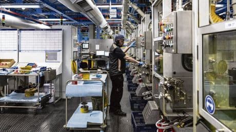 Non, les Français ne travaillent pas moins que les Allemands