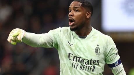 Chelsea make Mike Maignan transfer decision hours before first summer deadline