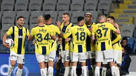 Fenerbahçe 31. kez farklı bir 11'le sahaya çıktı!