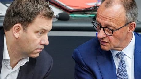 AfD in Umfrage gleichauf mit Union – Linke und Grüne legen spürbar zu
