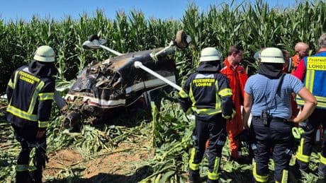 NRW: Flugzeug stürzt in Lohmar in Maisfeld – Besatzung im Krankenhaus