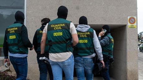 Un capitán de la UCO le dijo a su confidente en 2021 que habría que poner "una bomba lapa" al coche de Sánchez