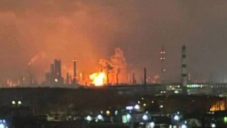 Ucrania lanza un ataque masivo con cientos de drones contra varios aeropuertos y estructuras energéticas clave rusas