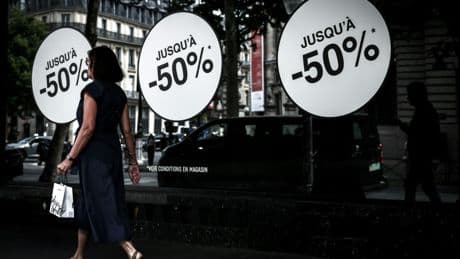 Premier jour des soldes d'été : optimisme et «bonnes affaires» dans un secteur concurrencé par la «fast fashion»