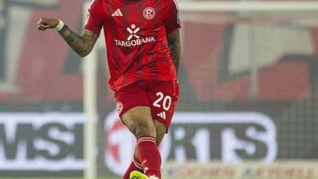 Verteidiger könnte im Sommer gehen: Fortuna-Profi Siebert im Visier von englischen Klubs