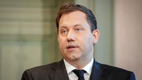 Liveblog Bundespolitik: Klingbeil lobt Schröders Mut bei Agenda 2010