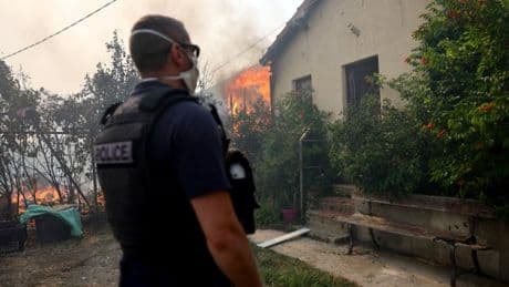 Apocalyptic wildfire ‘at gates of Marseille’ with smoke blocking out sun