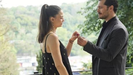 Eşref Rüya canlı izle! Kanal D'nin sevilen dizisi Eşref Rüya'nın son bölüm izle bilgileri!