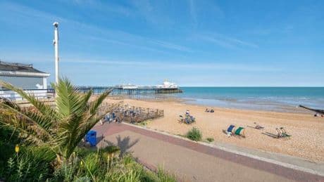 The pretty town on England's 'sunshine coast' that's known for 'breathtaking views'