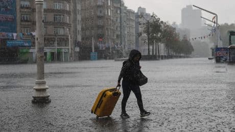 İstanbul’a sağanak yağış geliyor