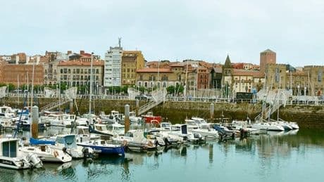 Espichamos sidra, visitamos Gijón y descubrimos reliquias en la catedral de Oviedo