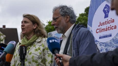 Nuevo revés para el activismo climático: un tribunal rechaza la demanda de un guía peruano contra la energética RWE