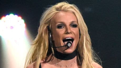 Britney Spears goes fully nude in new snap after dancing to ex Justin Timberlake's song