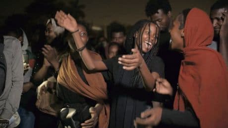 « Soudan, souviens-toi » de Hind Meddeb : au milieu des manifestants à Khartoum, les rêves d’une société libre