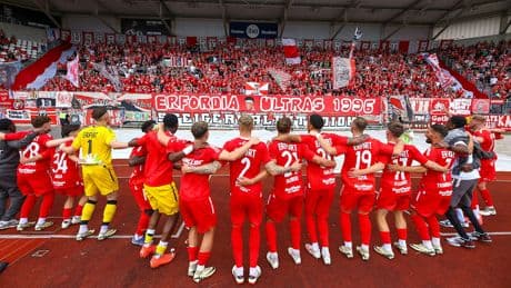 Mehr als 100.000 Zuschauer - Rot-Weiß Erfurt knackt Fan-Rekord
