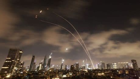 Huge Foreign Office blunder as 'flight rescue' email wrongly sent to Brits in Israel