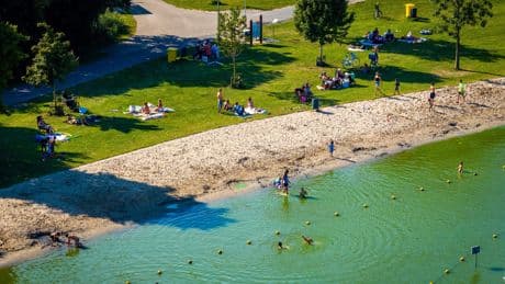 LIVE | Kijk uit waar je zwemt: twee keer zoveel locaties met slechte waterkwaliteit als vorig jaar