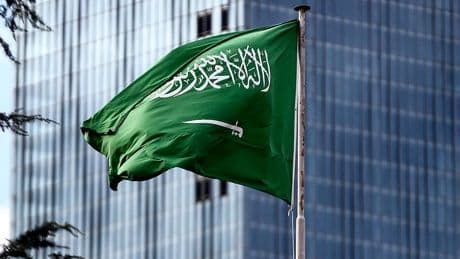 Suudi Arabistan'da 73 yıllık alkol yasağı gevşetiliyor