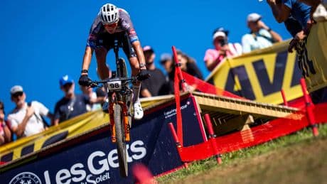 Mathieu van der Poel laat WK-rivalen sidderen op de mountainbike: ’Er had meer ingezeten’