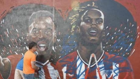 El Athletic insiste tras la nueva pintada sobre el mural de Nico Williams