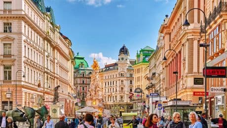 El sorprendente país que está desbordado por los turistas: la cifra de visitantes anuales triplica a la de habitantes