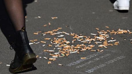 Les filtres de cigarette, une mégapollution que certains voudraient bloquer à la source
