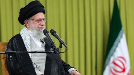 Iraanse leider Khamenei pessimistisch over atoomoverleg met VS: ’Dat was een grote fout’