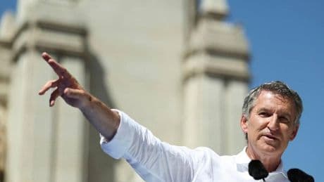 Feijóo afronta su candidatura