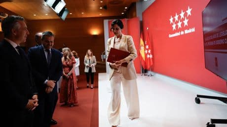 Ayuso rechaza por carta el pacto de Sánchez para 7.000 millones en vivienda: &quot;Quiere dirigir nuestras políticas&quot;
