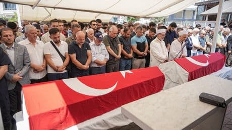 Yangın şehitlerine son veda