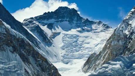 Un superviviente de la tragedia del K2 en 2008 manipula varias fotos de cima para atribuirse los 14 ‘ochomiles’