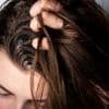 Warum Ihre Haare schneller fetten, als Ihnen lieb ist – und wie Sie das stoppen