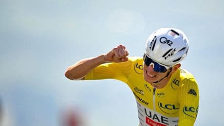 Pogacar nunca muere; victoria en Peyragudes y más líder todavía