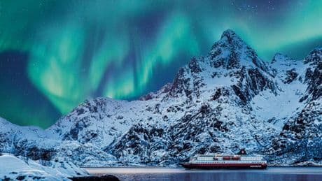 Bucket list guides: Discover the best way to see the Northern Lights