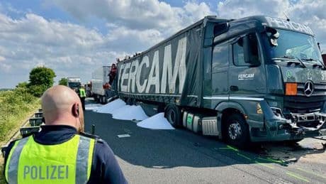 Unfälle: A61 nach tödlichem Lkw-Unfall wieder frei