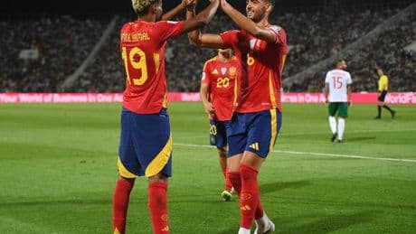Oyarzabal y Merino certifican un plácido estreno de España en Bulgaria camino del Mundial