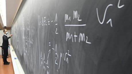 Hausse record du niveau de formation dans l'OCDE, mais des inégalités et un déficit de compétences persistent