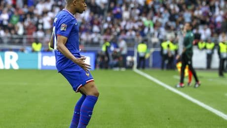 Kylian Mbappé bezorgt Frankrijk winst tegen Duitsland in kleine finale van Nations League