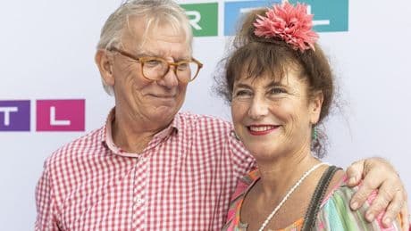 B&B vol liefde-deelneemster Debbie de Jong wordt ’trotse’ oma: ’Al ben ik niet in de wieg gelegd voor een vaste oppasdag...’