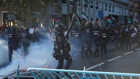 Los agentes señalan a Marlaska: "Nos han atado de pies y manos. Se ha buscado cortar la Vuelta por conveniencia política"