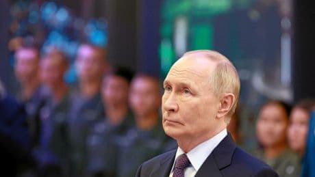 Quand même les fidèles de Poutine deviennent des « agents étrangers »